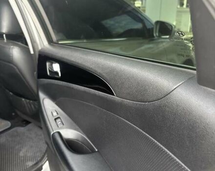 Хендай Соната 2010 в Днепре (Днепропетровске) на Automoto.ua Серый Хендай Соната, объемом двигателя 2.4 л и пробегом 236 тыс. км за 10199 $, фото 19 на Automoto.ua