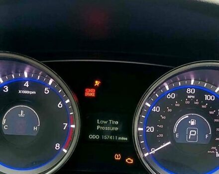 Серый Хендай Соната, объемом двигателя 2.4 л и пробегом 250 тыс. км за 7000 $, фото 4 на Automoto.ua