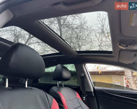 Сірий Хендай Соната, об'ємом двигуна 2.36 л та пробігом 207 тис. км за 8500 $, фото 9 на Automoto.ua