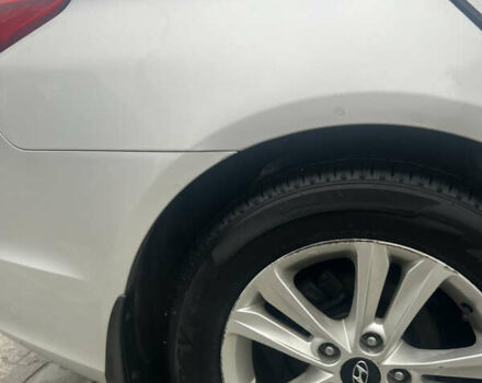 Хендай Соната 2011 в Тернополе на Automoto.ua Серый Хендай Соната, объемом двигателя 2 л и пробегом 375 тыс. км за 6600 $, фото 29 на Automoto.ua