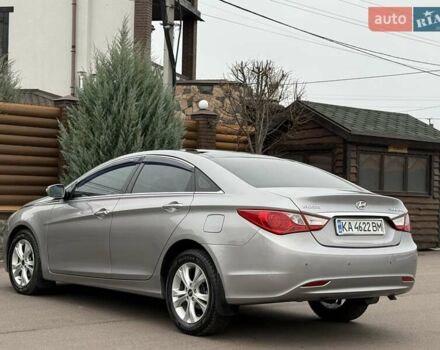Серый Хендай Соната, объемом двигателя 2.36 л и пробегом 187 тыс. км за 9400 $, фото 18 на Automoto.ua