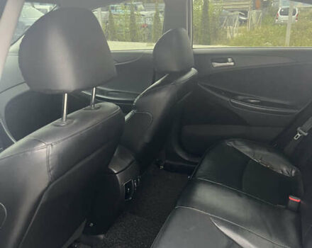 Хендай Соната 2011 в Тернополе на Automoto.ua Серый Хендай Соната, объемом двигателя 2 л и пробегом 375 тыс. км за 6600 $, фото 43 на Automoto.ua