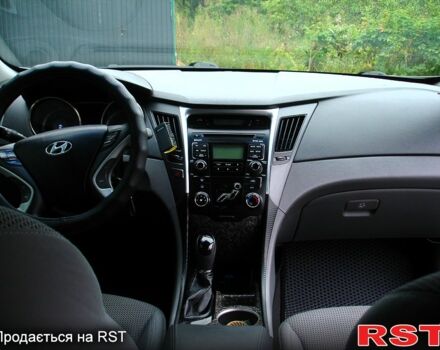 Сірий Хендай Соната, об'ємом двигуна 2.4 л та пробігом 0 тис. км за 8500 $, фото 11 на Automoto.ua