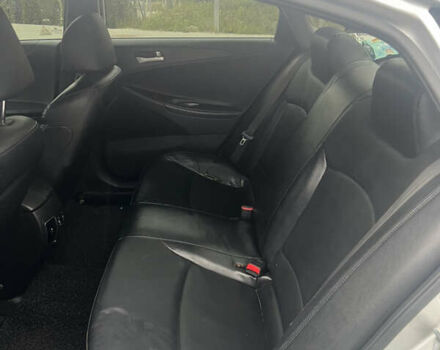 Хендай Соната 2011 в Тернополе на Automoto.ua Серый Хендай Соната, объемом двигателя 2 л и пробегом 375 тыс. км за 6600 $, фото 41 на Automoto.ua