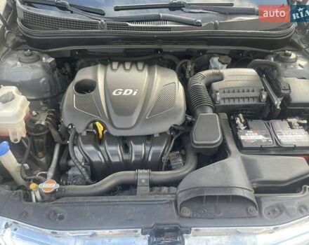 Хендай Соната 2011 в Килие на Automoto.ua Серый Хендай Соната, объемом двигателя 2.36 л и пробегом 359 тыс. км за 8300 $, фото 7 на Automoto.ua