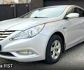 Серый Хендай Соната, объемом двигателя 2 л и пробегом 25100 тыс. км за 7200 $, фото 1 на Automoto.ua