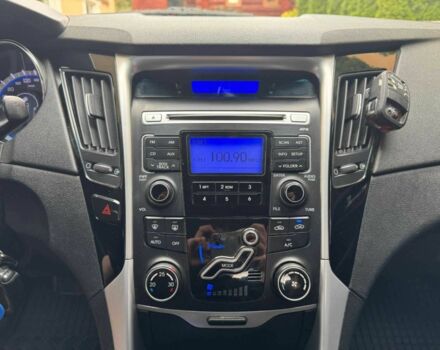 Хендай Соната 2011 в Ужгороде на Automoto.ua Серый Хендай Соната, объемом двигателя 2.4 л и пробегом 168 тыс. км за 8500 $, фото 3 на Automoto.ua