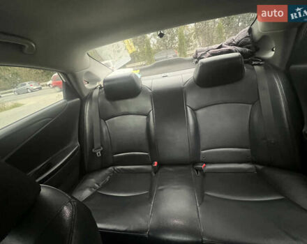 Хендай Соната 2011 в Тернополе на Automoto.ua Серый Хендай Соната, объемом двигателя 2 л и пробегом 375 тыс. км за 6600 $, фото 51 на Automoto.ua