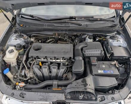 Серый Хендай Соната, объемом двигателя 2.36 л и пробегом 209 тыс. км за 8900 $, фото 17 на Automoto.ua