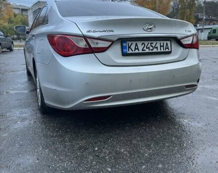 Хендай Соната 2011 в Згуровке на Automoto.ua Серый Хендай Соната, объемом двигателя 2 л и пробегом 504 тыс. км за 6600 $, фото 5 на Automoto.ua