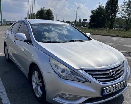 Серый Хендай Соната, объемом двигателя 2 л и пробегом 286 тыс. км за 9000 $, фото 2 на Automoto.ua