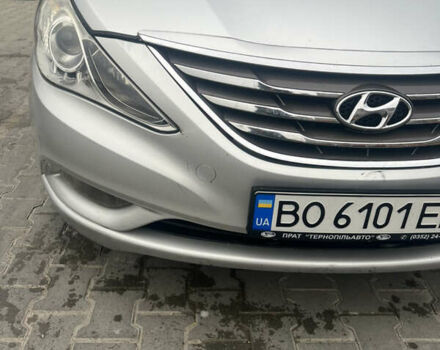 Хендай Соната 2011 в Тернополе на Automoto.ua Серый Хендай Соната, объемом двигателя 2 л и пробегом 375 тыс. км за 6600 $, фото 16 на Automoto.ua