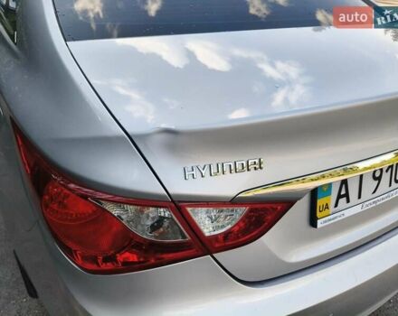 Сірий Хендай Соната, об'ємом двигуна 2 л та пробігом 230 тис. км за 8500 $, фото 16 на Automoto.ua