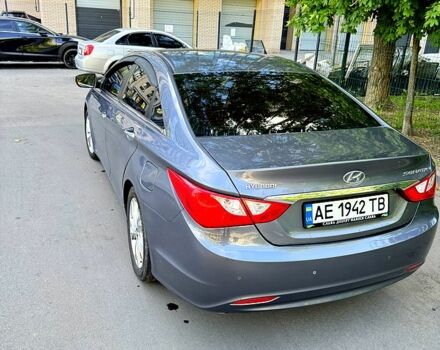 Серый Хендай Соната, объемом двигателя 2 л и пробегом 67 тыс. км за 8300 $, фото 8 на Automoto.ua