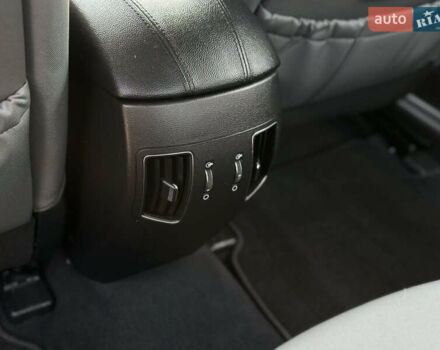 Сірий Хендай Соната, об'ємом двигуна 2.36 л та пробігом 146 тис. км за 9500 $, фото 19 на Automoto.ua