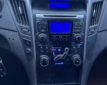 Хендай Соната 2011 в Згуровке на Automoto.ua Серый Хендай Соната, объемом двигателя 2 л и пробегом 504 тыс. км за 6600 $, фото 16 на Automoto.ua