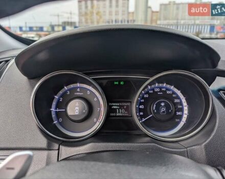 Серый Хендай Соната, объемом двигателя 2.36 л и пробегом 209 тыс. км за 8900 $, фото 10 на Automoto.ua