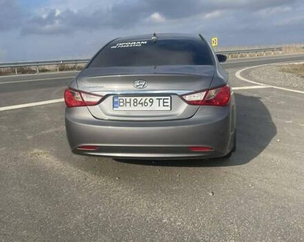 Хендай Соната 2011 в Килие на Automoto.ua Серый Хендай Соната, объемом двигателя 2.36 л и пробегом 359 тыс. км за 8300 $, фото 16 на Automoto.ua