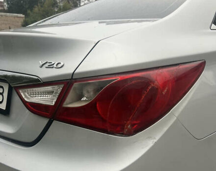 Хендай Соната 2011 в Тернополе на Automoto.ua Серый Хендай Соната, объемом двигателя 2 л и пробегом 375 тыс. км за 6600 $, фото 32 на Automoto.ua