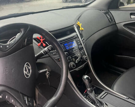 Хендай Соната 2011 в Тернополе на Automoto.ua Серый Хендай Соната, объемом двигателя 2 л и пробегом 375 тыс. км за 6600 $, фото 52 на Automoto.ua