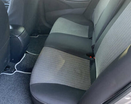 Серый Хендай Соната, объемом двигателя 2 л и пробегом 250 тыс. км за 7800 $, фото 6 на Automoto.ua