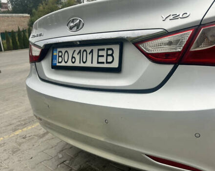 Хендай Соната 2011 в Тернополе на Automoto.ua Серый Хендай Соната, объемом двигателя 2 л и пробегом 375 тыс. км за 6600 $, фото 34 на Automoto.ua