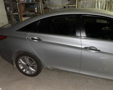 Сірий Хендай Соната, об'ємом двигуна 2 л та пробігом 95 тис. км за 3000 $, фото 2 на Automoto.ua