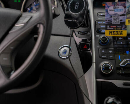 Хендай Соната 2011 в Киеве на Automoto.ua Серый Хендай Соната, объемом двигателя 2.4 л и пробегом 170 тыс. км за 9600 $, фото 6 на Automoto.ua