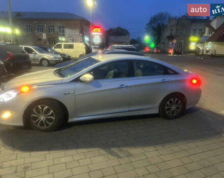 Сірий Хендай Соната, об'ємом двигуна 2.36 л та пробігом 146 тис. км за 9500 $, фото 3 на Automoto.ua
