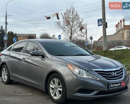 Серый Хендай Соната, объемом двигателя 2.4 л и пробегом 230 тыс. км за 7290 $, фото 3 на Automoto.ua