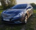 Серый Хендай Соната, объемом двигателя 2 л и пробегом 200 тыс. км за 8800 $, фото 1 на Automoto.ua