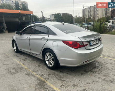 Хендай Соната 2011 в Тернополе на Automoto.ua Серый Хендай Соната, объемом двигателя 2 л и пробегом 375 тыс. км за 6600 $, фото 9 на Automoto.ua