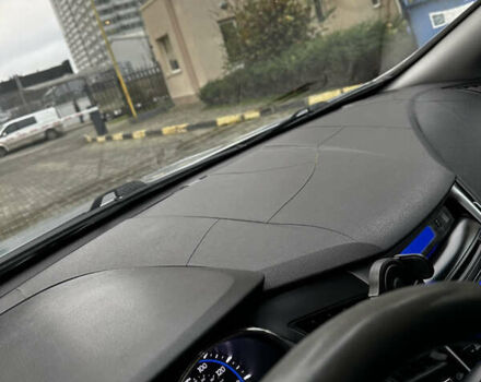 Сірий Хендай Соната, об'ємом двигуна 2.36 л та пробігом 282 тис. км за 8100 $, фото 16 на Automoto.ua