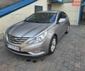 Серый Хендай Соната, объемом двигателя 2.36 л и пробегом 213 тыс. км за 8000 $, фото 1 на Automoto.ua