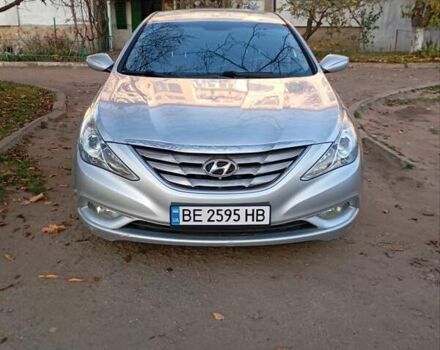 Серый Хендай Соната, объемом двигателя 2 л и пробегом 378 тыс. км за 7300 $, фото 1 на Automoto.ua