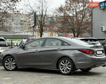 Сірий Хендай Соната, об'ємом двигуна 2 л та пробігом 191 тис. км за 7900 $, фото 16 на Automoto.ua