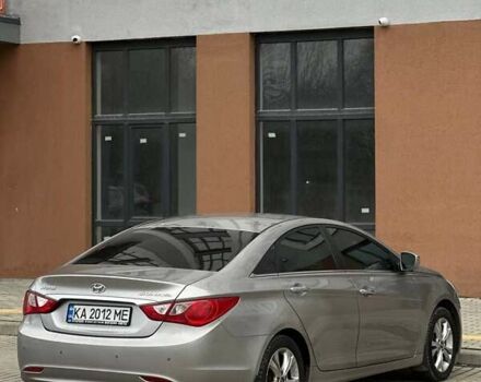 Сірий Хендай Соната, об'ємом двигуна 2 л та пробігом 200 тис. км за 7300 $, фото 9 на Automoto.ua