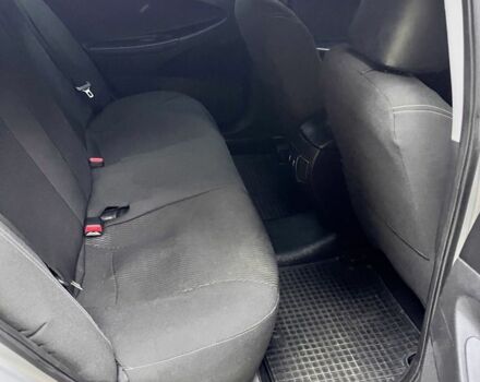 Сірий Хендай Соната, об'ємом двигуна 2 л та пробігом 305 тис. км за 8100 $, фото 12 на Automoto.ua