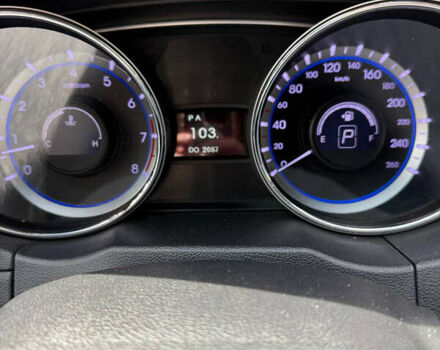 Серый Хендай Соната, объемом двигателя 2.4 л и пробегом 209 тыс. км за 12700 $, фото 16 на Automoto.ua