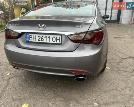 Серый Хендай Соната, объемом двигателя 2 л и пробегом 190 тыс. км за 7500 $, фото 3 на Automoto.ua