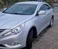 Серый Хендай Соната, объемом двигателя 2 л и пробегом 200 тыс. км за 7300 $, фото 3 на Automoto.ua