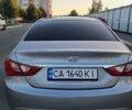 Серый Хендай Соната, объемом двигателя 2.36 л и пробегом 255 тыс. км за 9800 $, фото 6 на Automoto.ua