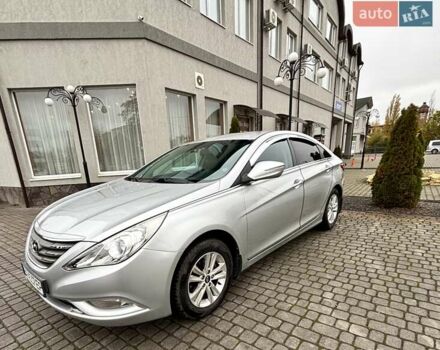 Хендай Соната 2012 в Ужгороде на Automoto.ua Серый Хендай Соната, объемом двигателя 2 л и пробегом 380 тыс. км за 7550 $, фото 2 на Automoto.ua