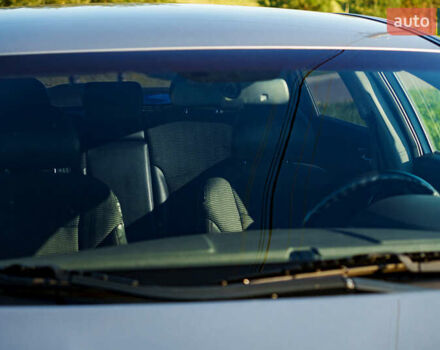 Серый Хендай Соната, объемом двигателя 2 л и пробегом 105 тыс. км за 9600 $, фото 5 на Automoto.ua