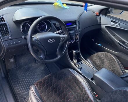 Серый Хендай Соната, объемом двигателя 2 л и пробегом 322 тыс. км за 8000 $, фото 13 на Automoto.ua