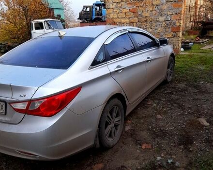 Серый Хендай Соната, объемом двигателя 2 л и пробегом 227 тыс. км за 6800 $, фото 3 на Automoto.ua