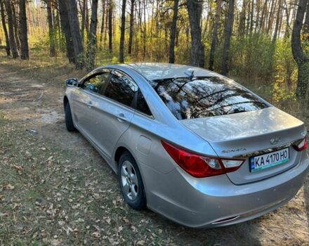 Серый Хендай Соната, объемом двигателя 2 л и пробегом 387 тыс. км за 7800 $, фото 6 на Automoto.ua