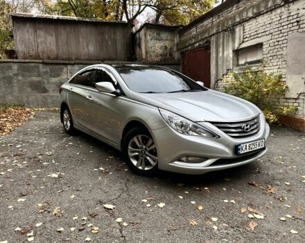 Сірий Хендай Соната, об'ємом двигуна 2 л та пробігом 305 тис. км за 8100 $, фото 4 на Automoto.ua