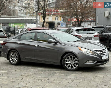 Сірий Хендай Соната, об'ємом двигуна 2 л та пробігом 191 тис. км за 7900 $, фото 11 на Automoto.ua