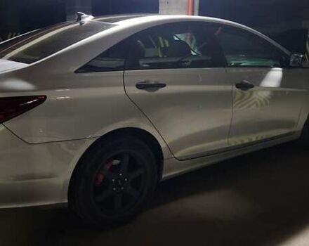 Сірий Хендай Соната, об'ємом двигуна 2 л та пробігом 165 тис. км за 10199 $, фото 7 на Automoto.ua